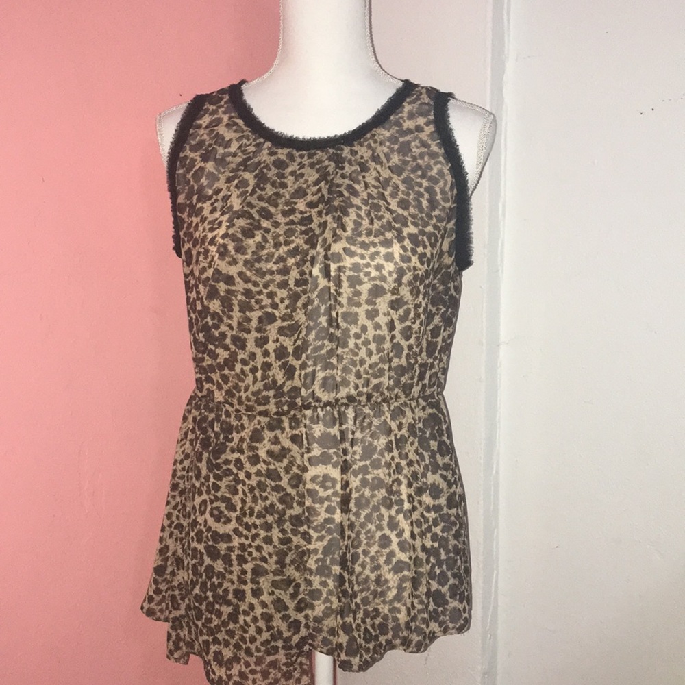 Leopard print top✨
